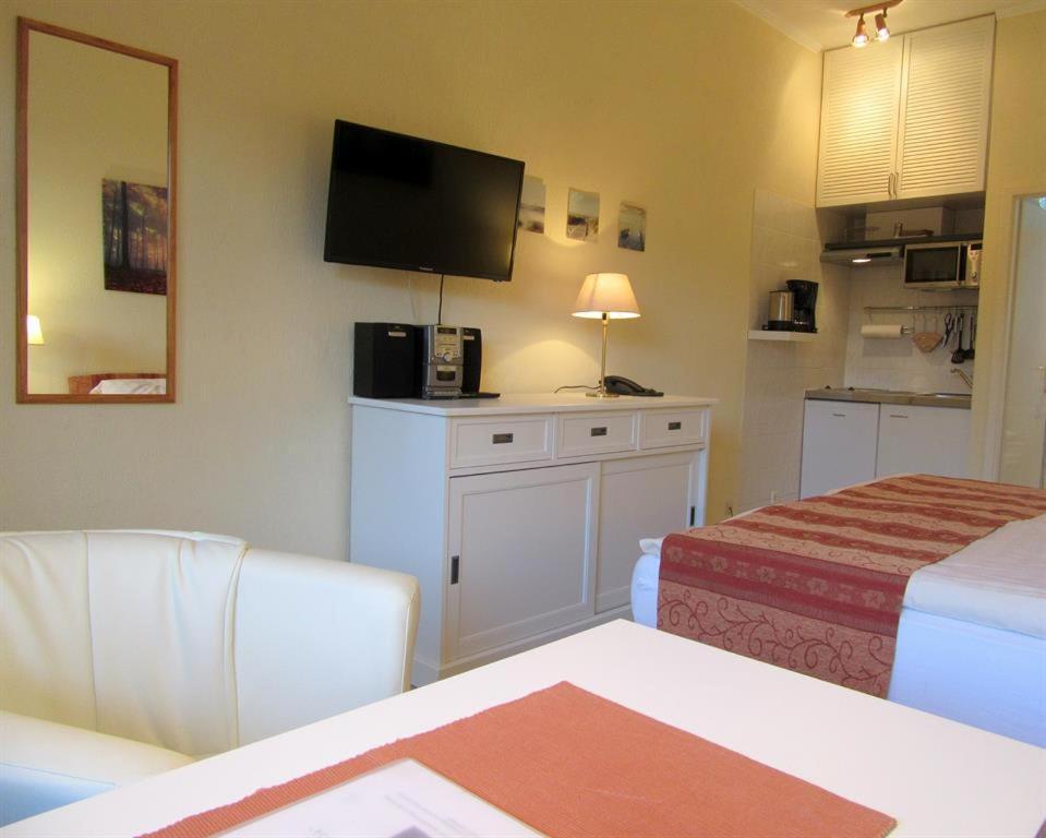 Altes Schulhaus Apartment Bad Schwartau Ruang foto